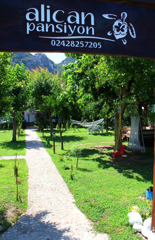 Alican Pension Çıralı Esterno foto