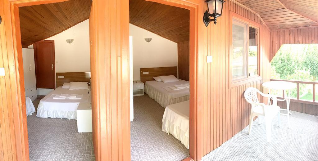Alican Pension Çıralı Esterno foto